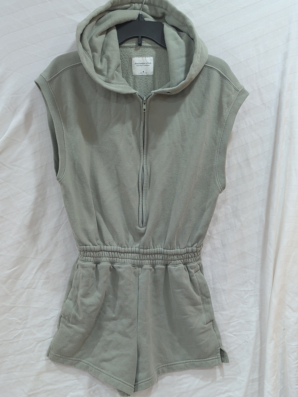 Abercrombie & Fitch Sleeveless Hooded Romper in Sage Size M